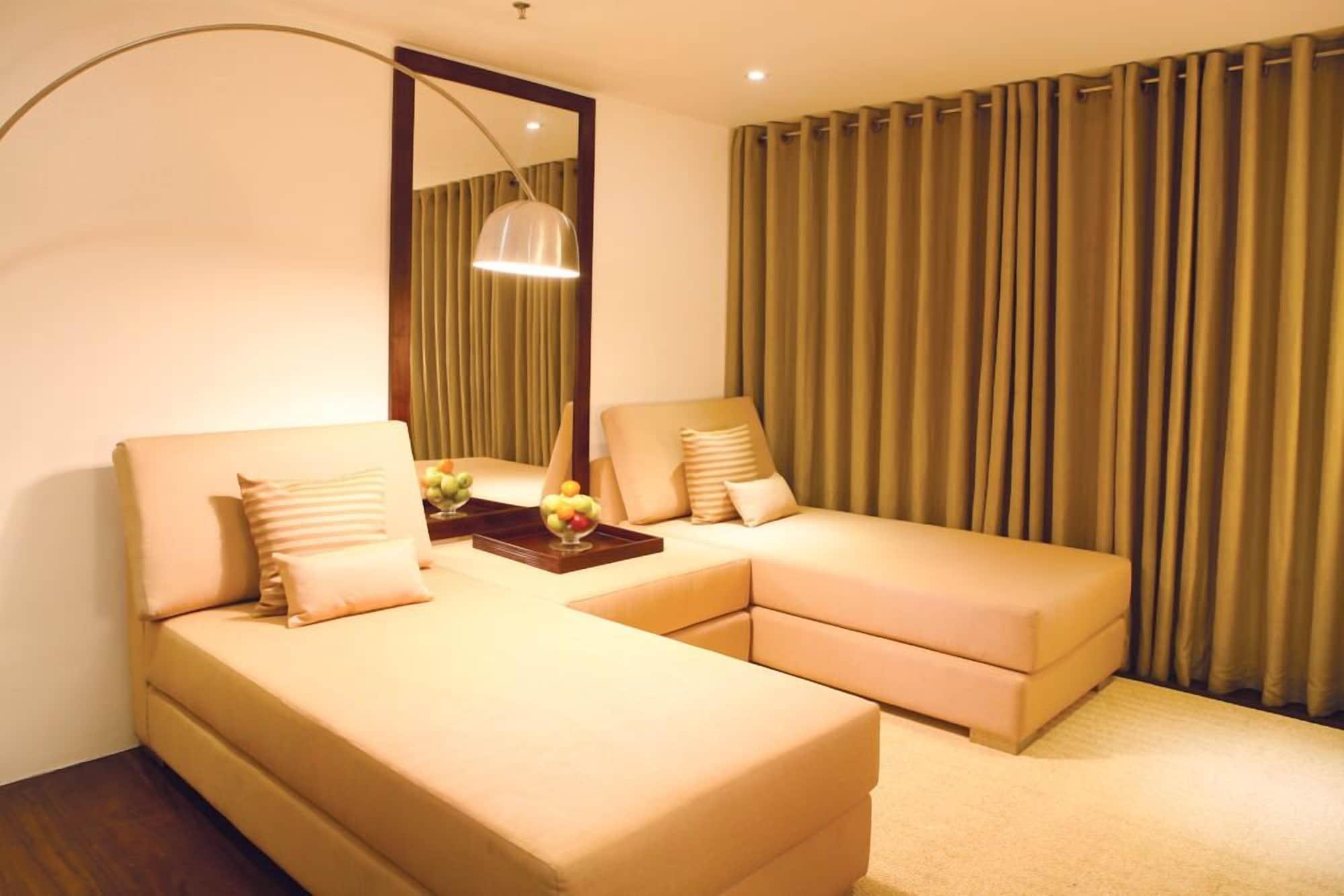 Michelle Boutique Hotel Балапития Екстериор снимка