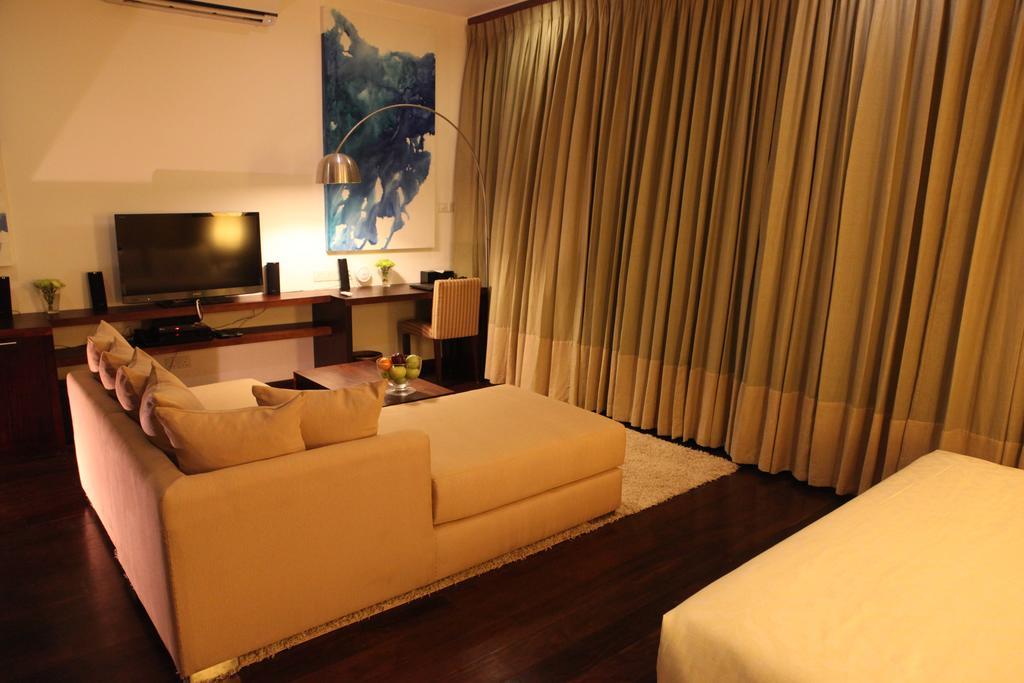 Michelle Boutique Hotel Балапития Екстериор снимка